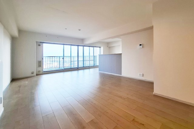 レックスガーデン岸和田の居間・リビング|LDK