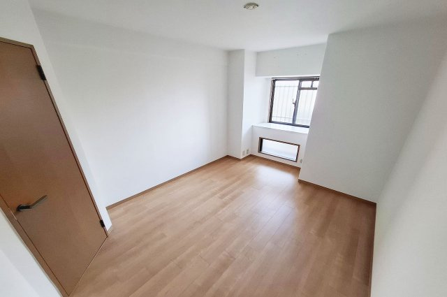 ルネ泉大津ロイヤルコートの洋室|洋室1