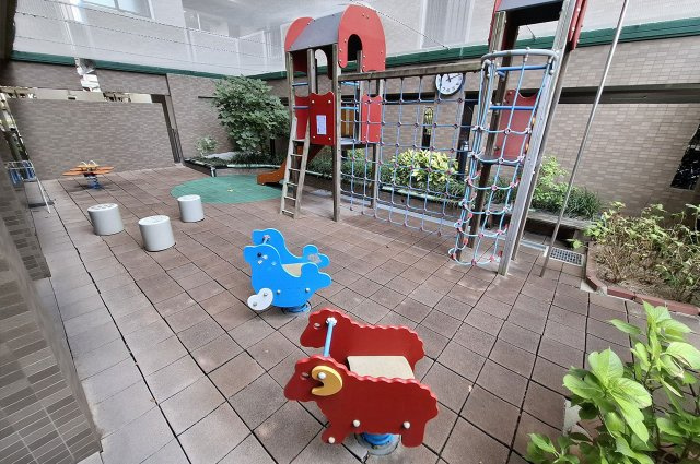 ルネ泉大津ロイヤルコートのその他共用部分|敷地内公園