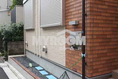 ハーモニーテラス方南Ⅱのセキュリティ|防犯シャッター