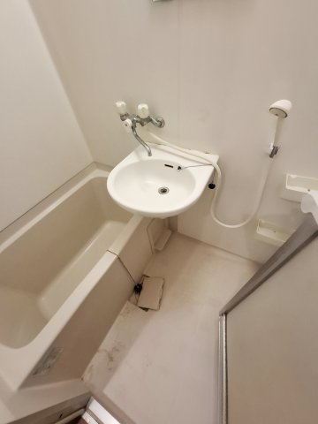 ラマドレー甲子園の洗面所