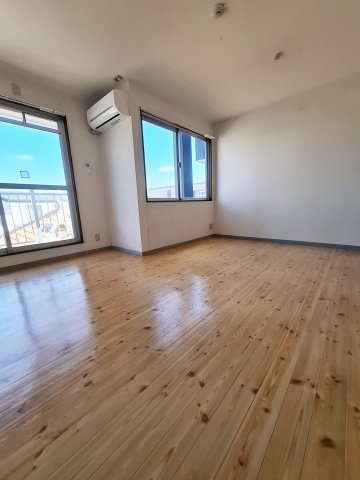 ラマドレー甲子園の居間・リビング