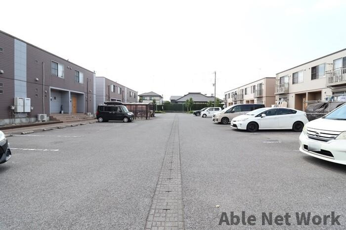 ラルジュ Aの駐車場|駐車場