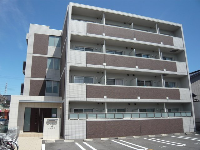 ラ・メゾン・ドゥ日名中町