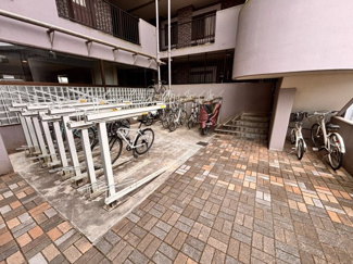 【駐車場】 | ダイアパレス千葉桜木 | 広くしっかりと区画分けされた駐輪場。管理も行き届いて使いやすそうです！