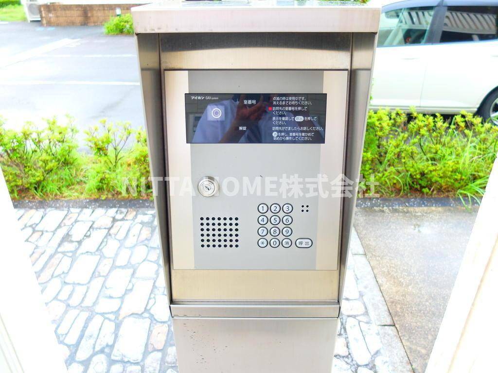 レーブプレミールⅠ番館のエントランス|珍しいオートロック付きです◎