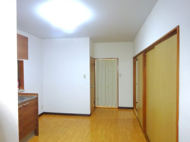 オレンジハウスの居間・リビング