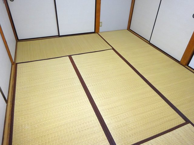 オレンジハウスの和室