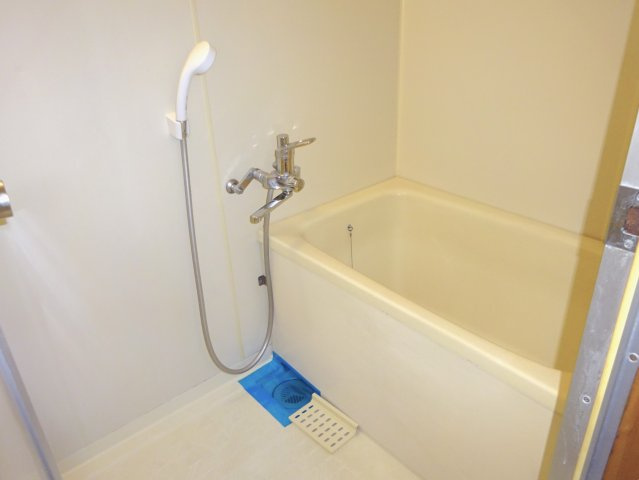 オレンジハウスの浴室