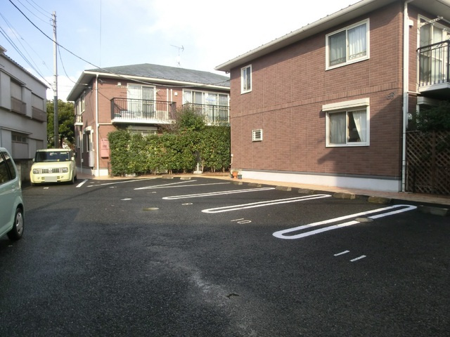 マリーコートの駐車場|敷地内駐車場。（要確認）