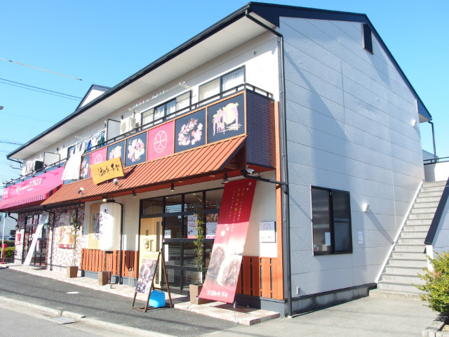 ウィズステージラーク岩広の外観