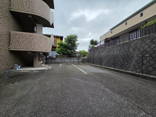 サンモリッツの駐車場