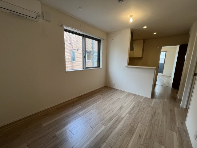 【居間・リビング】 | NORDEN DORF | お部屋にも目が届きやすいカウンターキッチン仕様♪