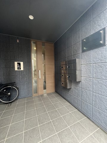 【エントランス】 | NORDEN DORF | オートロック完備でセキュリティ面も安心。