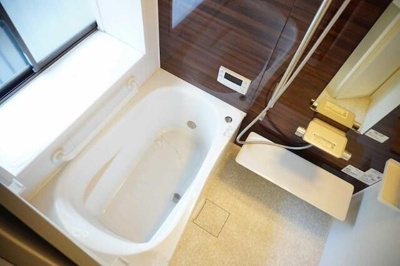 【浴室】 | 川口市朝日一丁目戸建て | コンパクトで使いやすいお風呂です