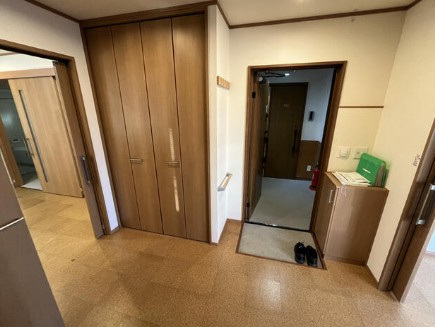 橘ハウスの玄関