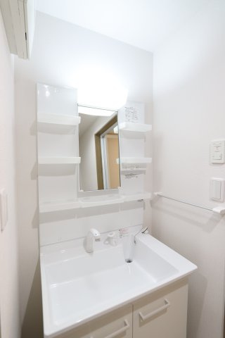 フロンティアの洗面所