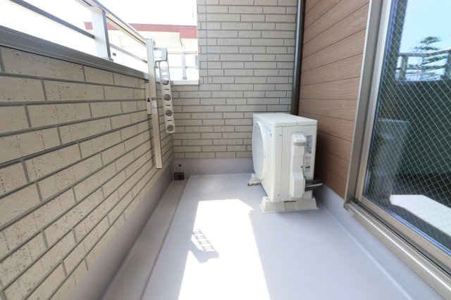 フロンティアのバルコニー