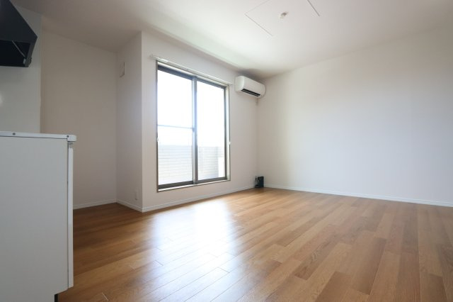 フロンティアの内装