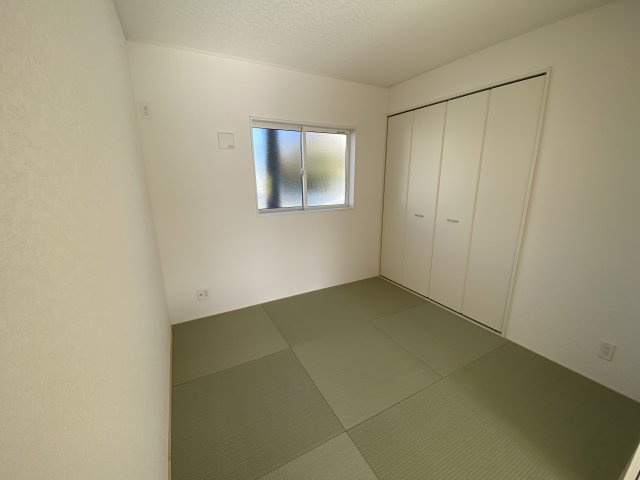 【いわき市小名浜南富岡　第1】　2号棟　※必ずもらえる選べるキャンペーン実施中！の和室|■□■和室の写真です■□■　
ご家族のお昼寝スペースとしても活躍しそうです。