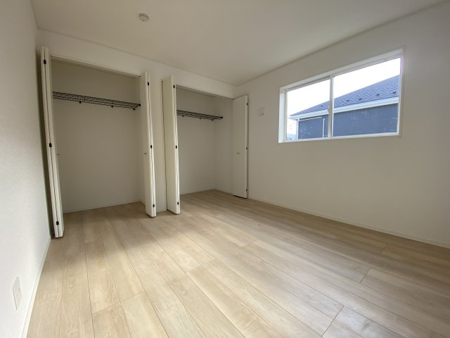 【いわき市小名浜南富岡　第1】　1号棟　※必ずもらえる選べるキャンペーン実施中！の洋室|■□■居室の写真です■□■　
使い勝手の良い間取りなので、ご家族の状況の変化にも耐えられますね。