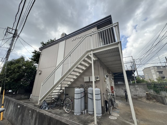 メディオ登戸の外観