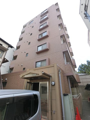 ＭＡＩＳＯＮ　ＤＥ　．Ｆ．