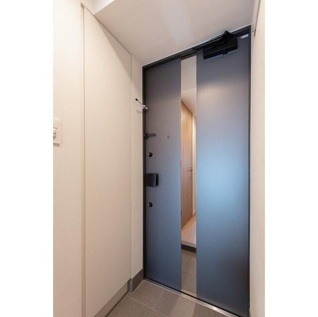 アジュールテラス東陽町の玄関