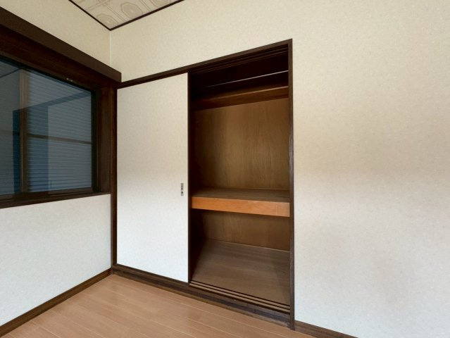 古江台2丁目貸家の収納