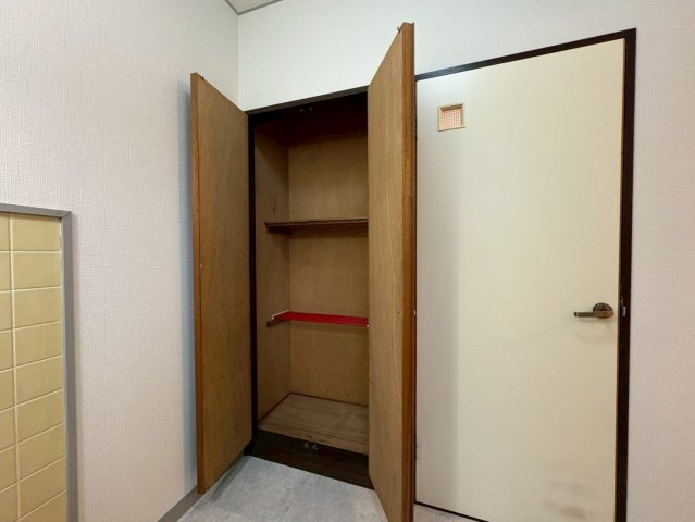 古江台2丁目貸家の収納
