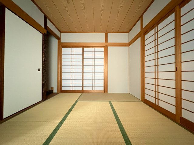 古江台2丁目貸家の和室
