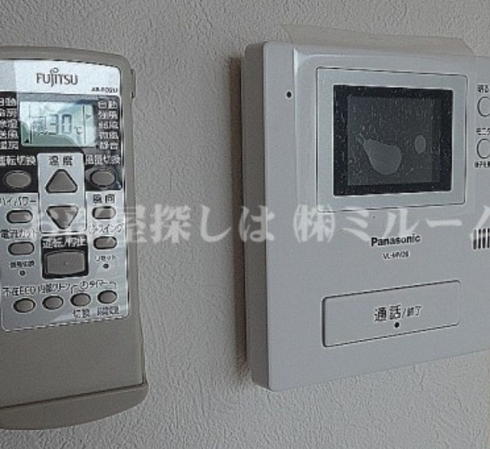 シャンブル東新宿のセキュリティ|TVモニター付インターホン☆（同一仕様写真）