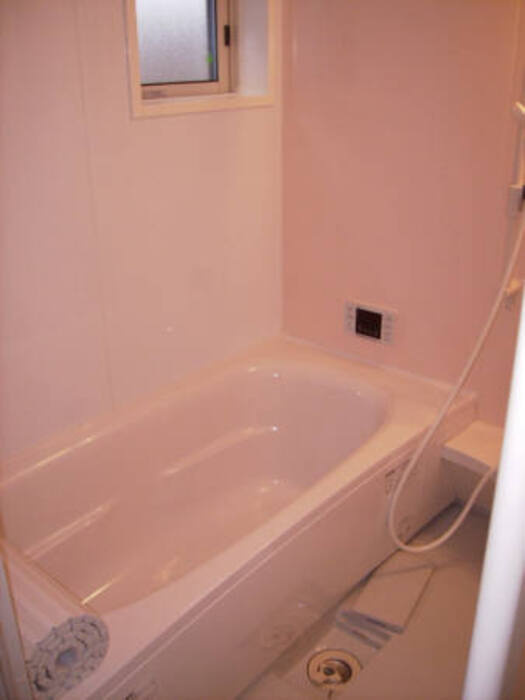 ヴィラージュ　ミタ　B棟の浴室
