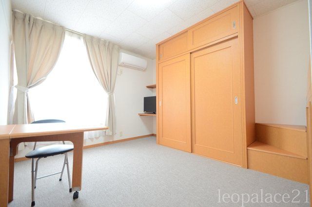 レオパレスＦｒｉｅｎｄｓⅡの居間・リビング