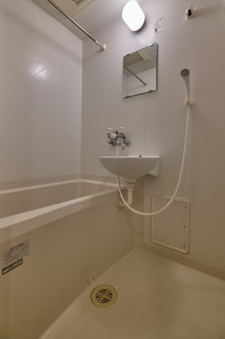 レオパレスメスタージャの浴室