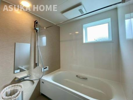 港南区東永谷1丁目の浴室|モデルルームでのお風呂参考写真です。