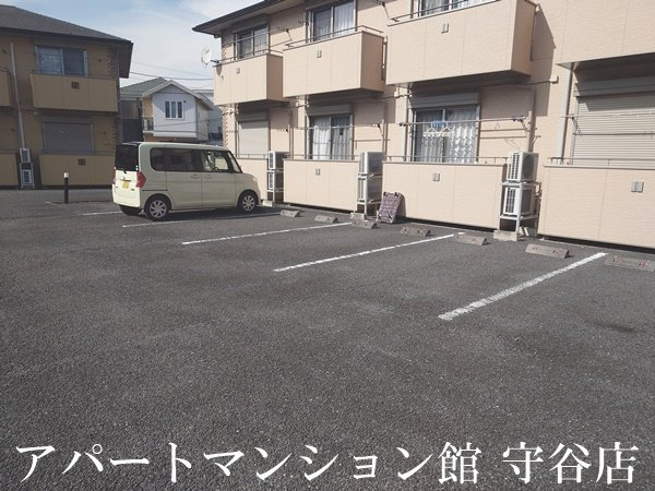 パークヒルズきぬの里　Ⅱの駐車場