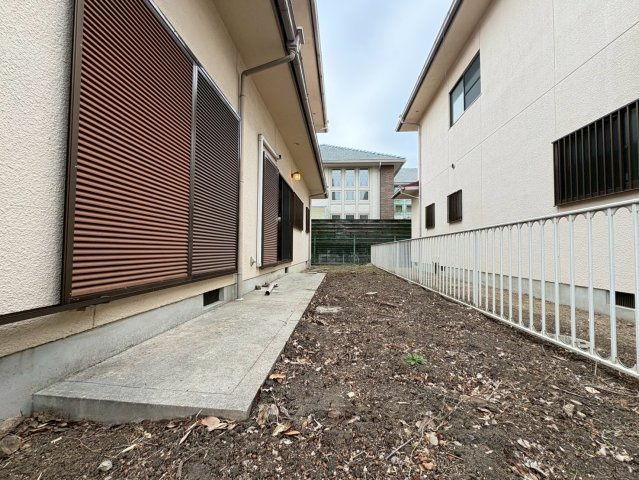古江台2丁目貸家の庭