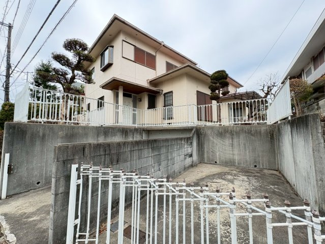古江台2丁目貸家の外観