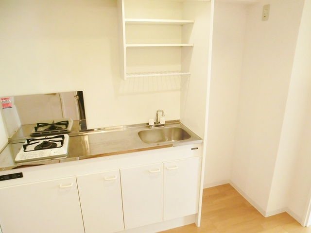 北斗ハイツ　北館のキッチン|冷蔵庫もしっかり置けます☆