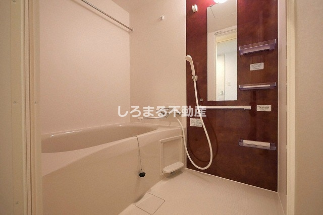 セレニテ本町東リアンの浴室