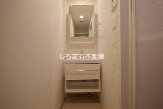 セレニテ本町東リアンの洗面所