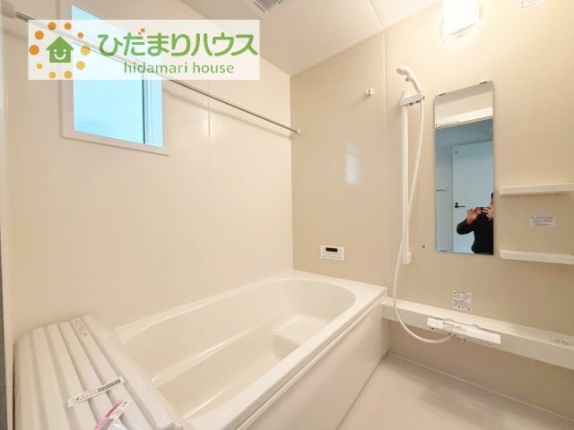 【浴室】 | 我孫子市並木7丁目第１期　新築戸建　2号棟 | 清潔感のある浴室はゆったり浸かれて日頃の忙しさから解放してくれます(^^♪