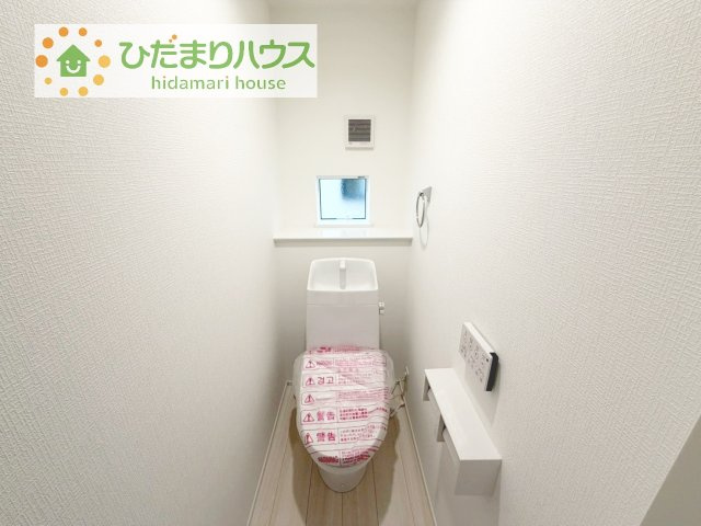 【トイレ】 | 我孫子市並木7丁目第１期　新築戸建　2号棟 | トイレは1F、2F共に完備！取り合いになることがありませんね(^^)/