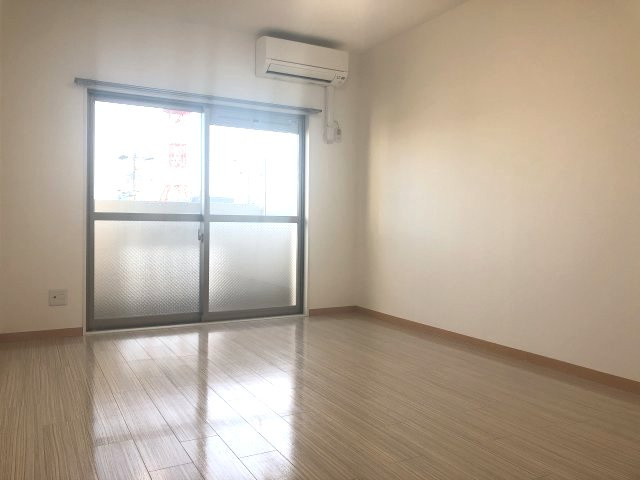 インフィニティの居間・リビング