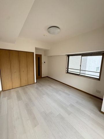 ダイヤマンション(K-122)の居間・リビング