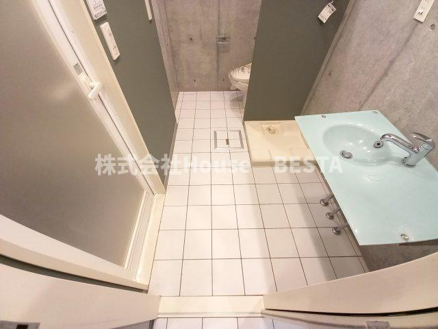 エル。トスト神戸の洗面所