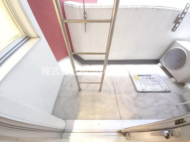 エル。トスト神戸のバルコニー