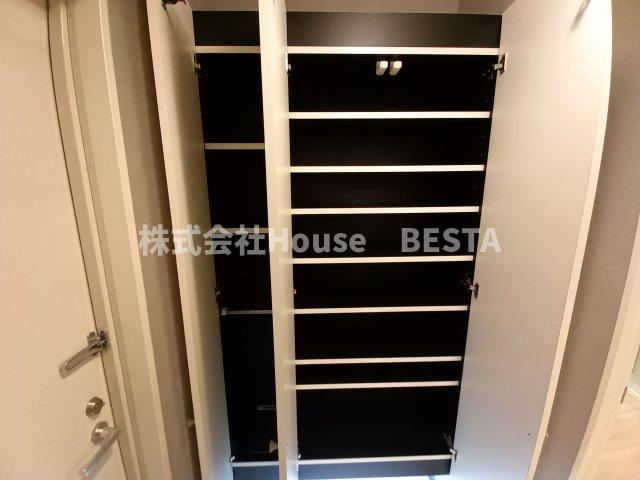 エル。トスト神戸の収納