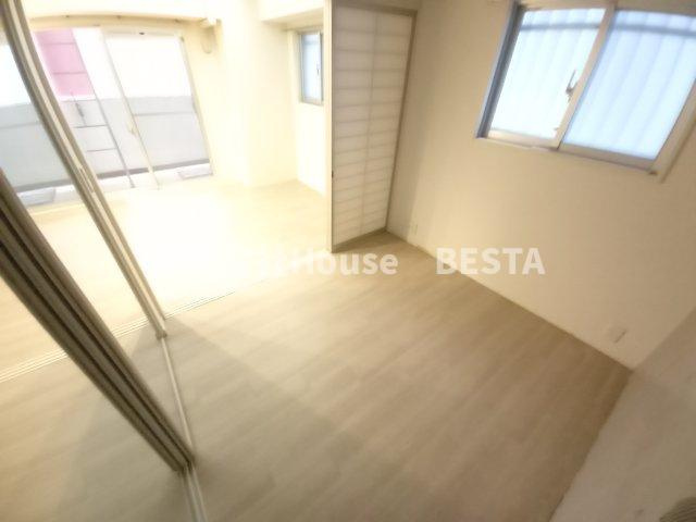 エル。トスト神戸の洋室